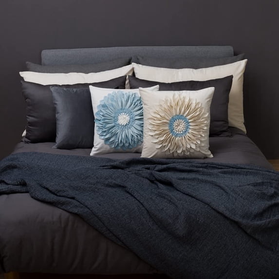 Vorkoi 3D Sunflower Handmade Throw Pillow Covers Decorative Floral Pillowcases Cushion Covers for Couch Living Room Home Decor Creamy 18x18 In