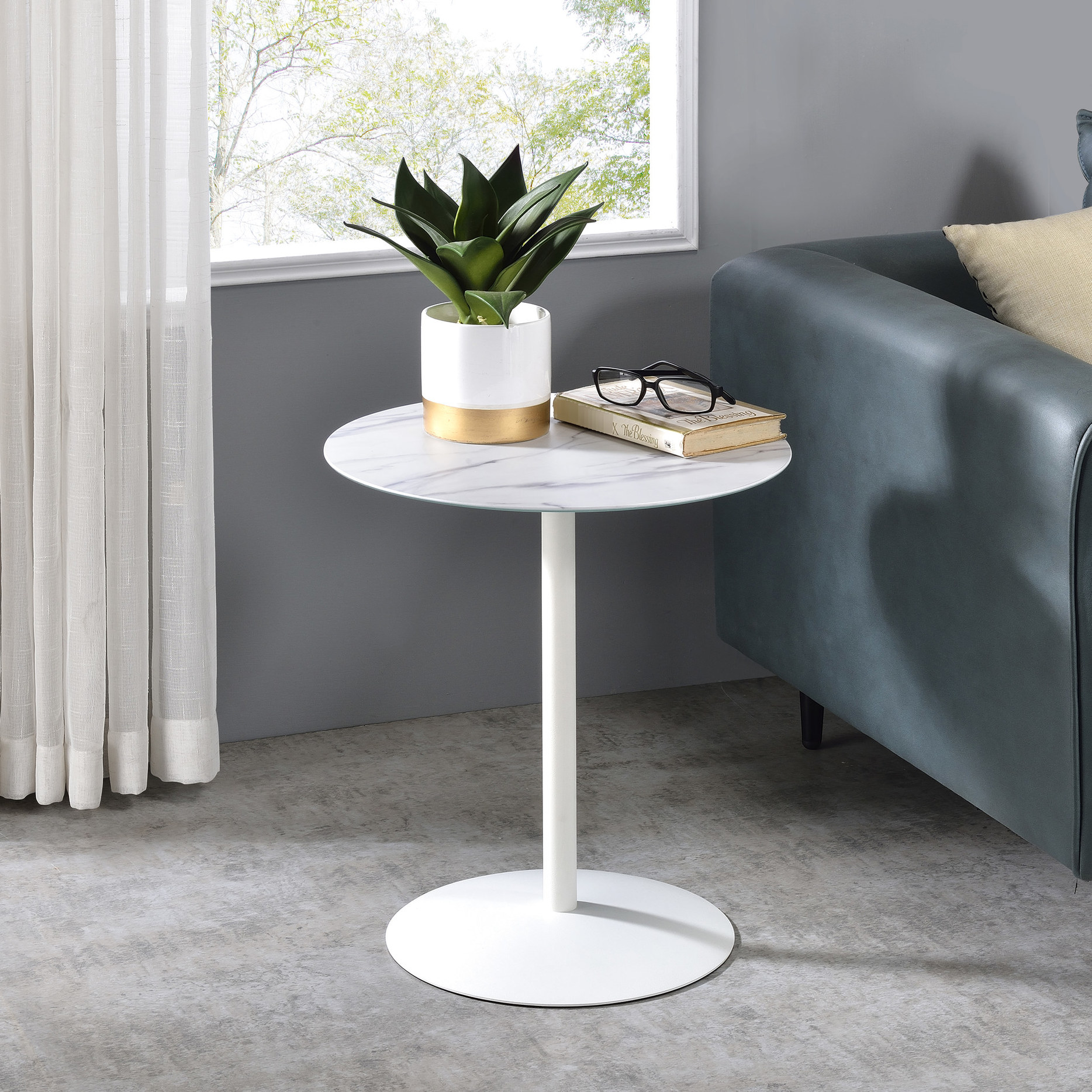 3D Surface Glass End Table+17.5-Inch Dimensions