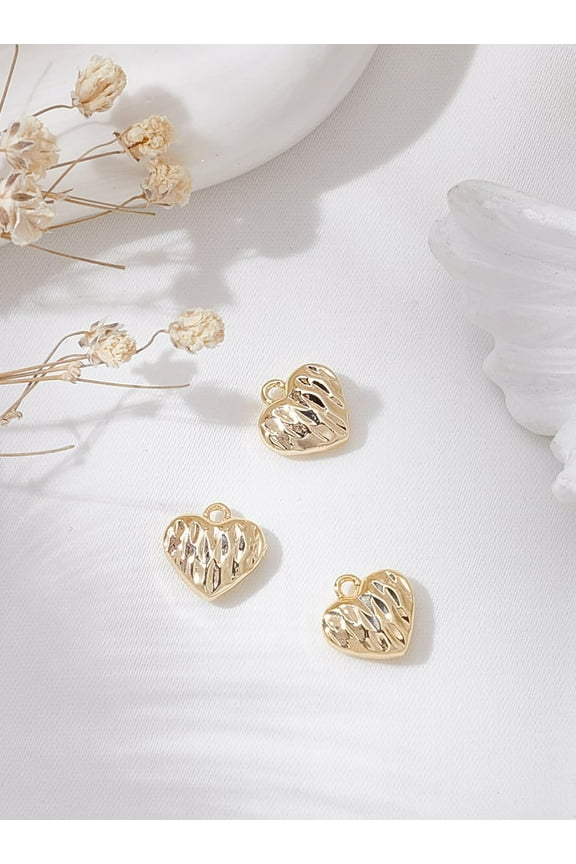3Pcs 18K Gold Plated Brass Heart Charms Cute Love Pendants Love Heart Sweet Charms for Jewelry Handmade Making Supply Gifts DIY Making Necklace Earring Bracelet Creative Gift for DIY