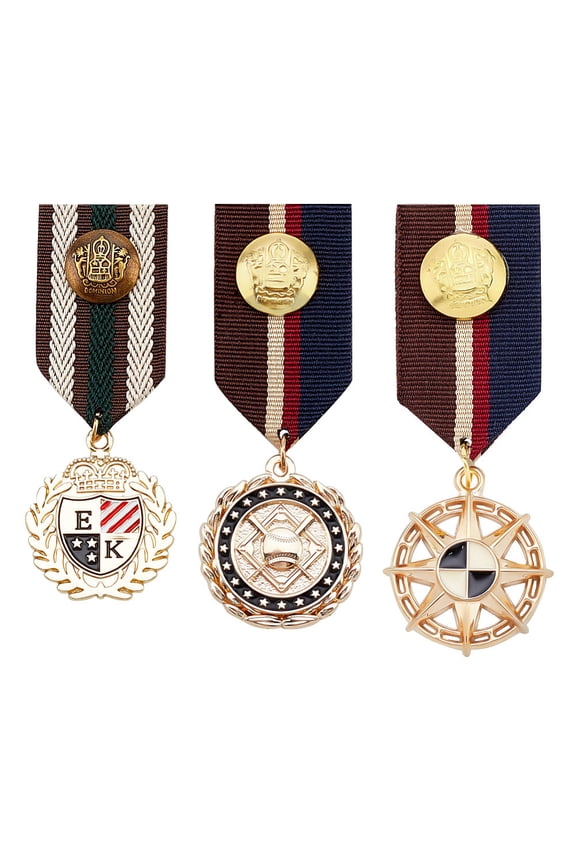 3Pcs Costume Military Badge Medal 3 Style Alloy Medal Brooch Pin Military Hero Combat Medals Brooch Sun and Shield Navy Military Badge for Women Men Coat Jacket Uniform Costume DIY