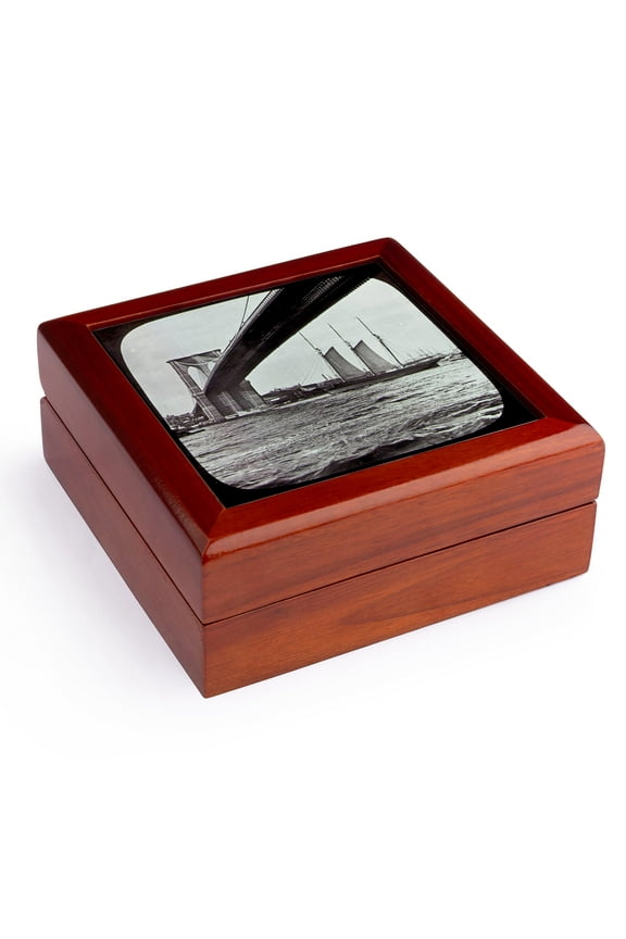 , Brooklyn Bridge with Sailboat East River New York City Glass Slide, Jewelry Box 5.5x5.5 inch with 4 inch tile