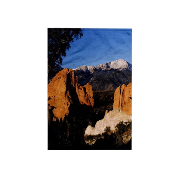 3dRose, Pikes Peak rock form, Garden of The Gods, CO, USA - NA02 RNU0065 - Rolf Nussbaumer, 15x22 Hand Towel