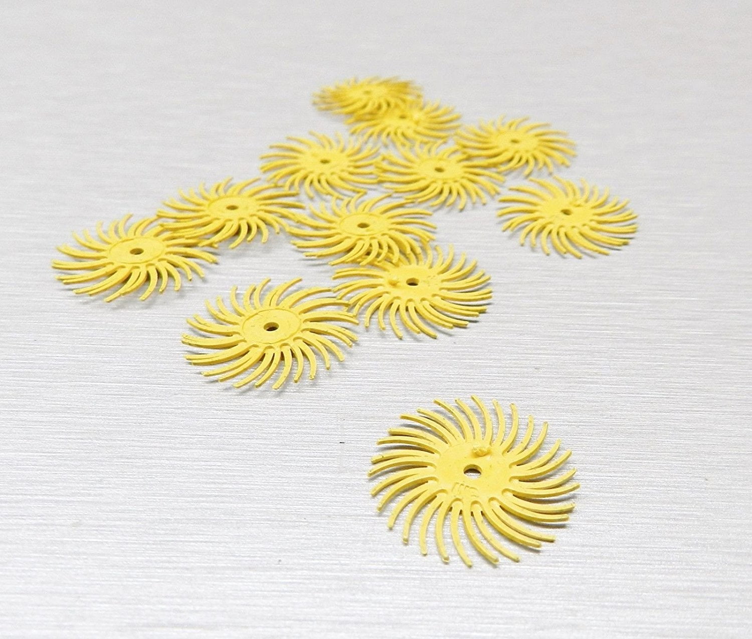 3m Radial Bristle Discs 3/4" Yellow Bristle Brush Satin 80 Grit Coarse 12 Discs Made in USA…