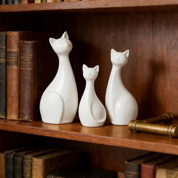 3pcs Ceramic Pet Cat Family Statue Figurine, Art Porcelain Sculpture, Exquisite Desktop Decor Ornament, Suitable for Office Living Room Bookshelf Display, Cute Home Accent Piece, White