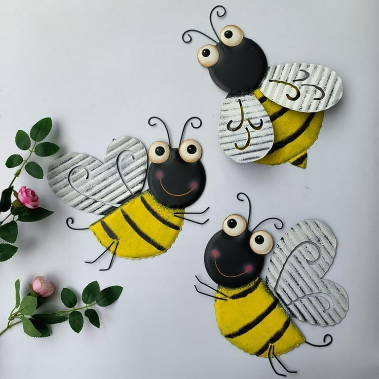3pcs Iron Art Bee Hanging Decoration Wall Mounted Cartoon Bee Ornament Wall  Art Bee Decor 