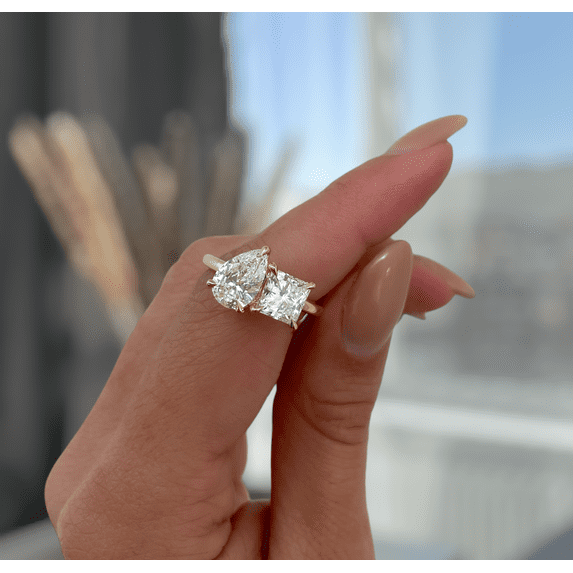 4.00 Ct Pear and Princess Cut Lab-grown diamond Toi et Moi Engagement Ring, 14K Yellow Gold
