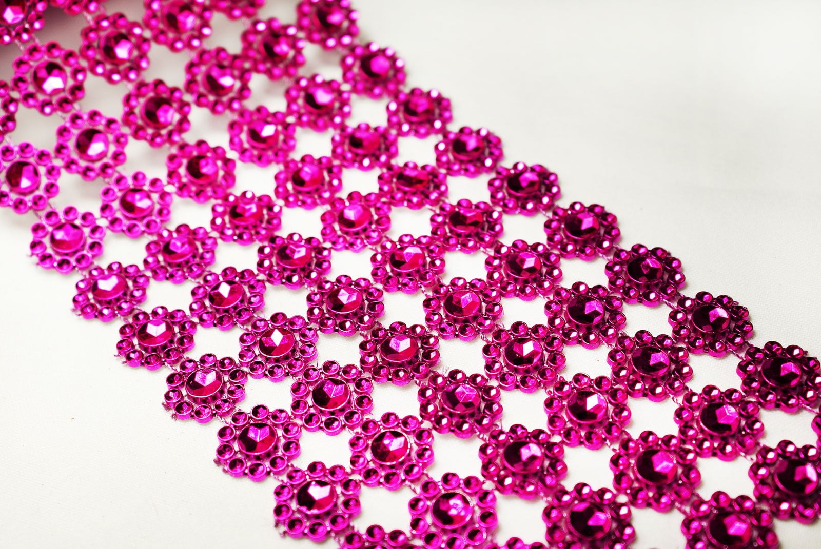 4" 1 Yard Fuchsia Diamond Flower Mesh Wrap Roll Crystal Rhinestone Sparkle Ribbon