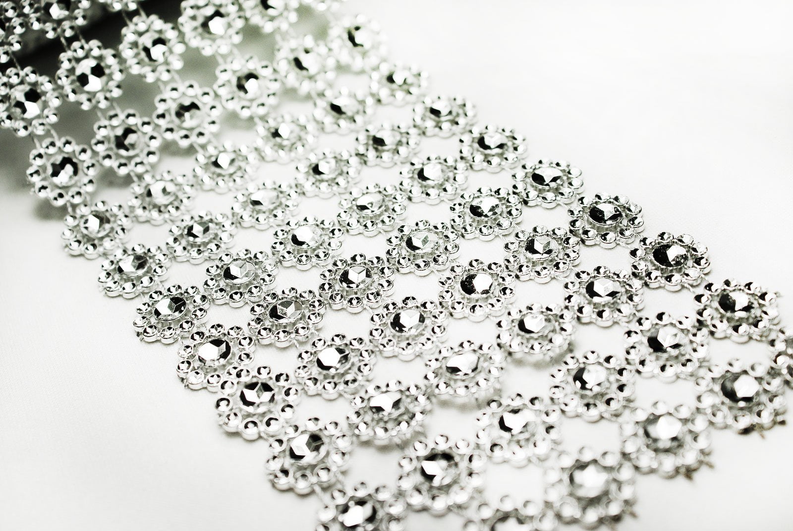 4" 10 Yards Silver Diamond Flower Mesh Wrap Roll Crystal Rhinestone Sparkle Ribbon