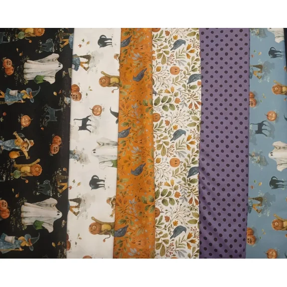 4 Fat Quarters - Assorted Trick or Treat Fat Quarter Bundle (Single Bundle)