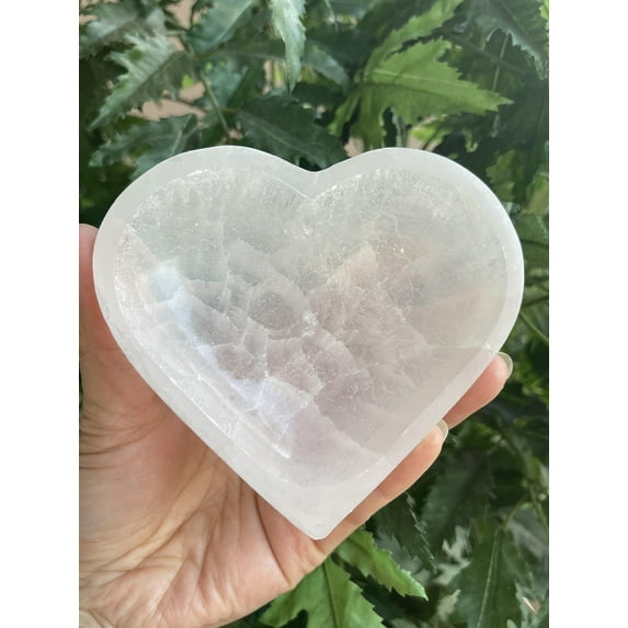 4" Heart Selenite Bowl, Gemstone Carved Selenite Crystal, Meditation Bowl, Reiki Bowl, Jewelry Holder, Crown Chakra, Cleansing, Charging, Healing