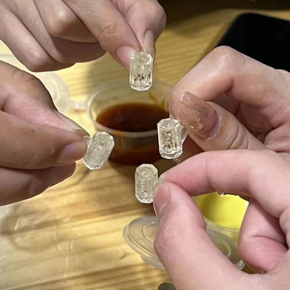4-Pack Mini Beer Mug Shot Glasses Set, Creative Barrel Shape Plastic Tiny Drinking Cups, For Party Bar Decor Whiskey Tequila Tasting