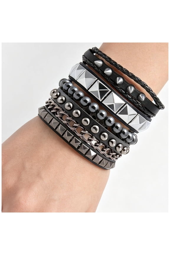 4 Pcs Punk Rock Leather Studded Bracelets for Men Women 80s Gothic Spike Cuff Bracelet Set Emo Accessories for Rocker Outfits