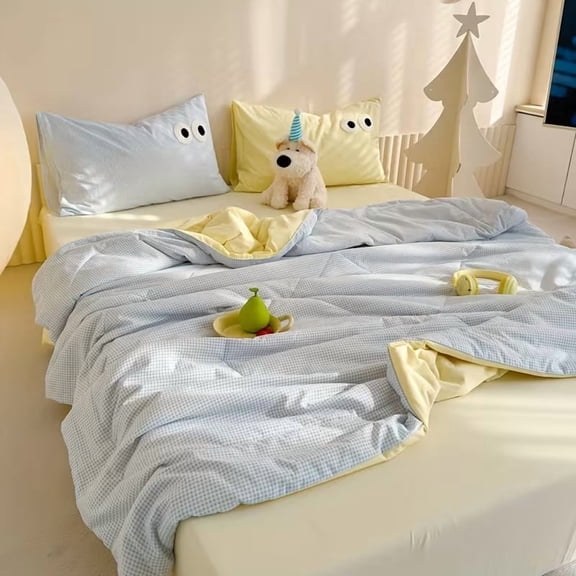 4-Piece Summer Cool Bedding Set - Soft & Breathable Blanket, Fitted Sheet & Pillowcases for Year-Round Comfort
