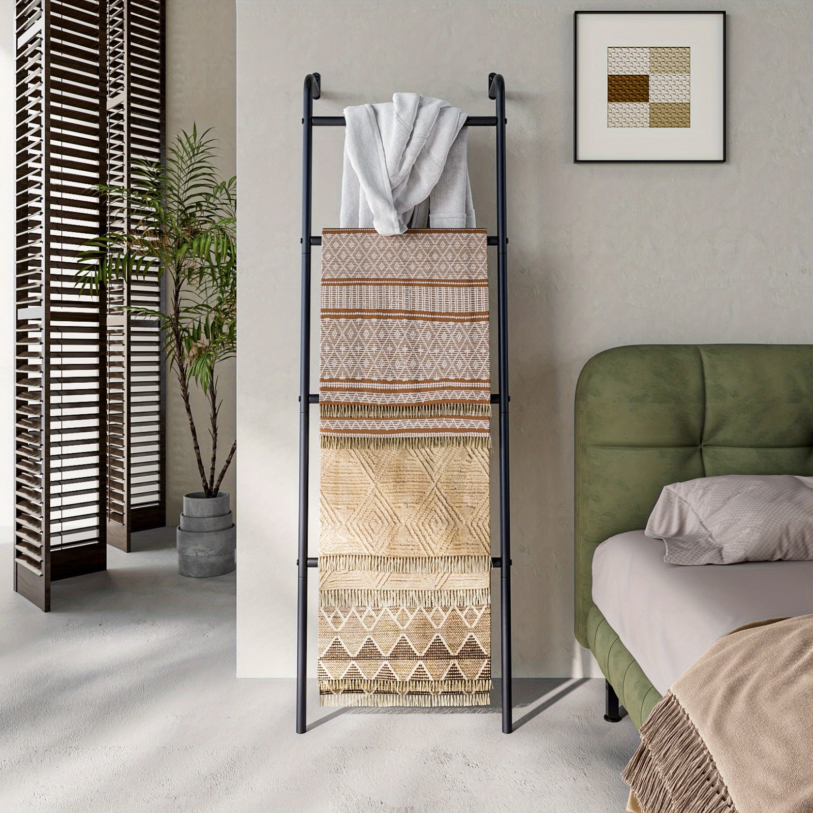 4-Tier Metal Blanket Ladder Rack, Freestanding or Wall-Mounted