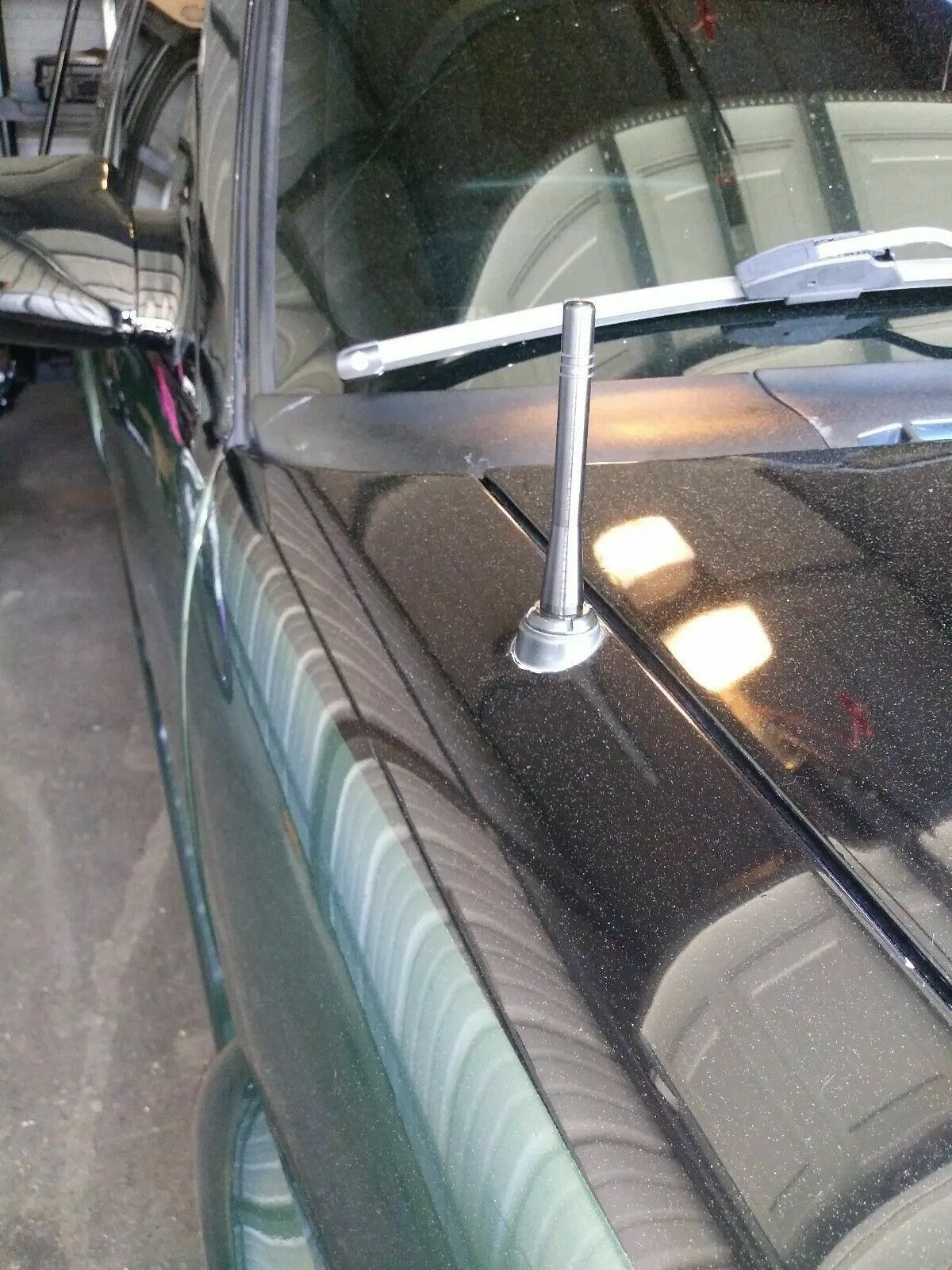 SHORT** 4 BLACK ALUMINUM ANTENNA - FITS: 1985-2005