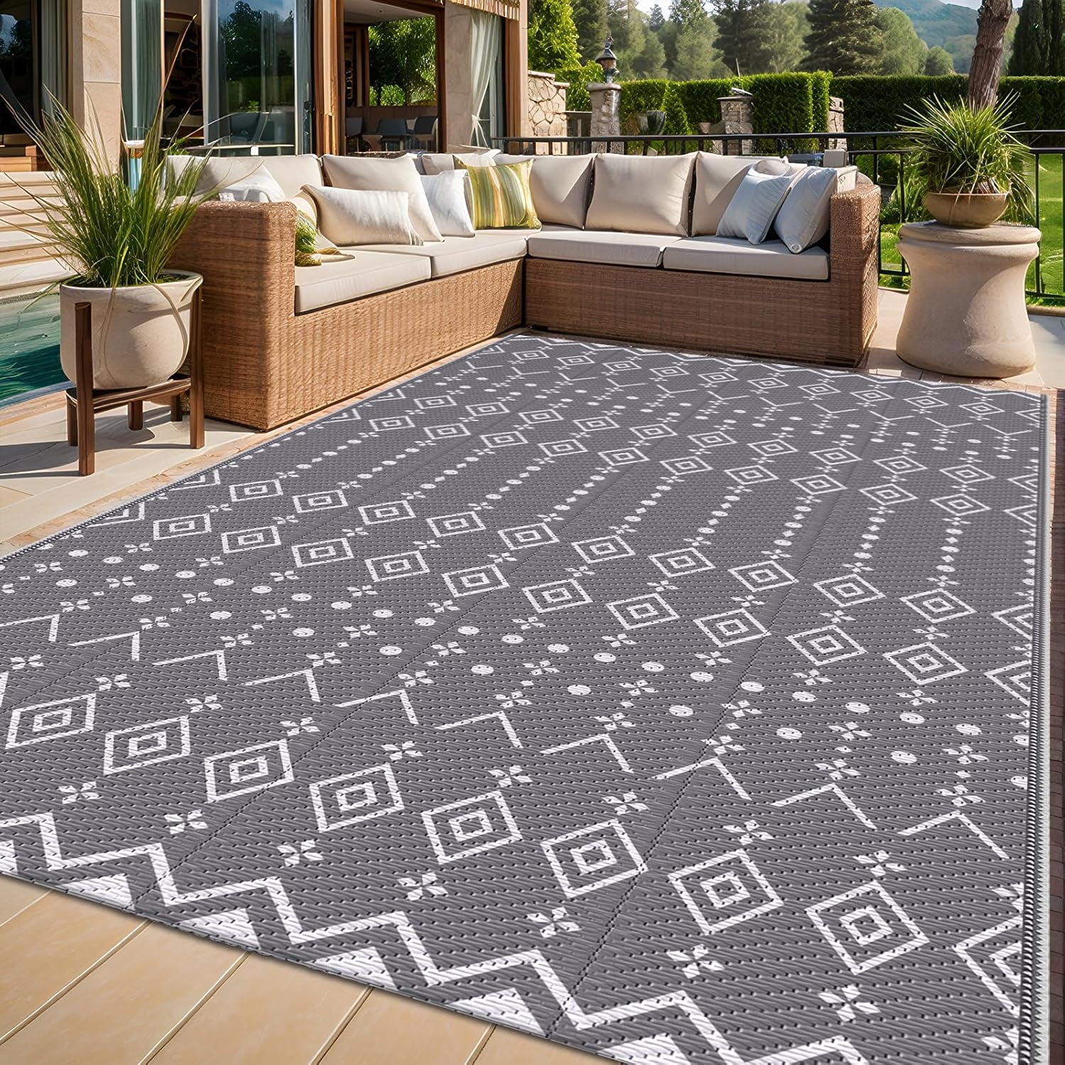 4’ x 6’ Reversible Outdoor Rug, Waterproof Plastic Straw Rug, Patio Rug ...