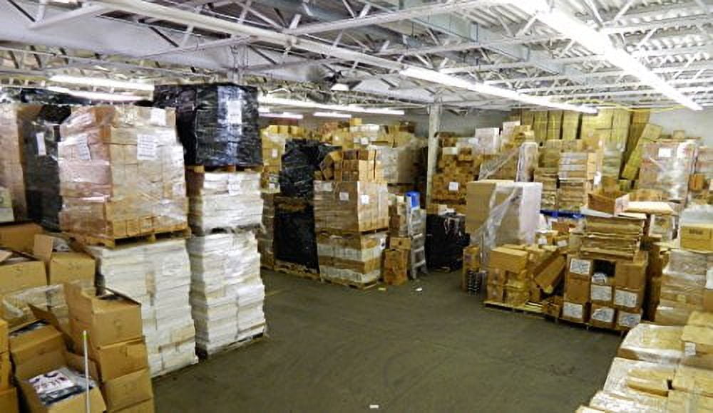 400 Football Card Lot with T. Brady, Aikman, Marino, E. Smith, Elway, Favre, P. Manning