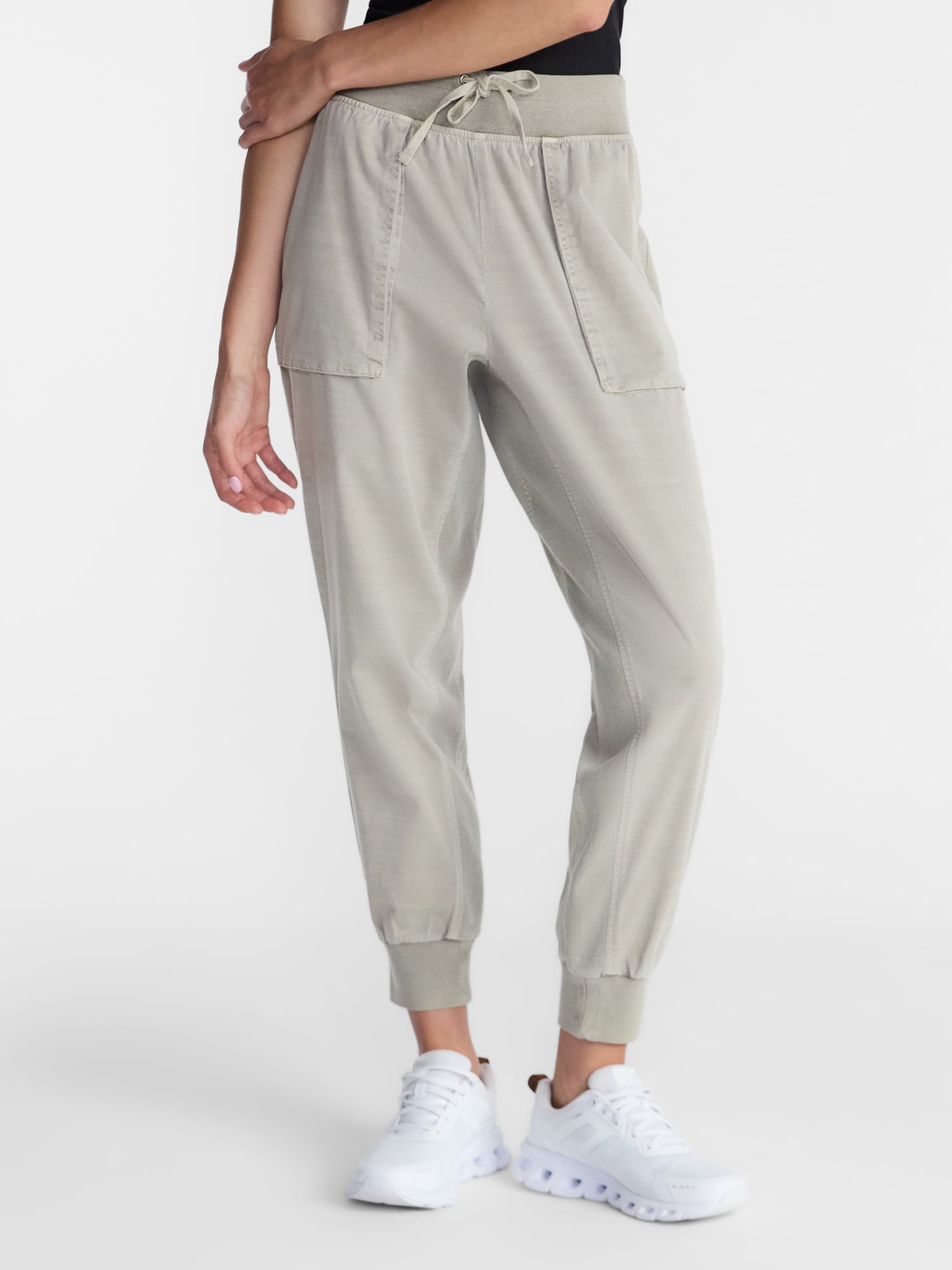 Avia Women's and Women's Plus Relaxed Fit Joggers, 28'' Inseam, Sizes XS-4X