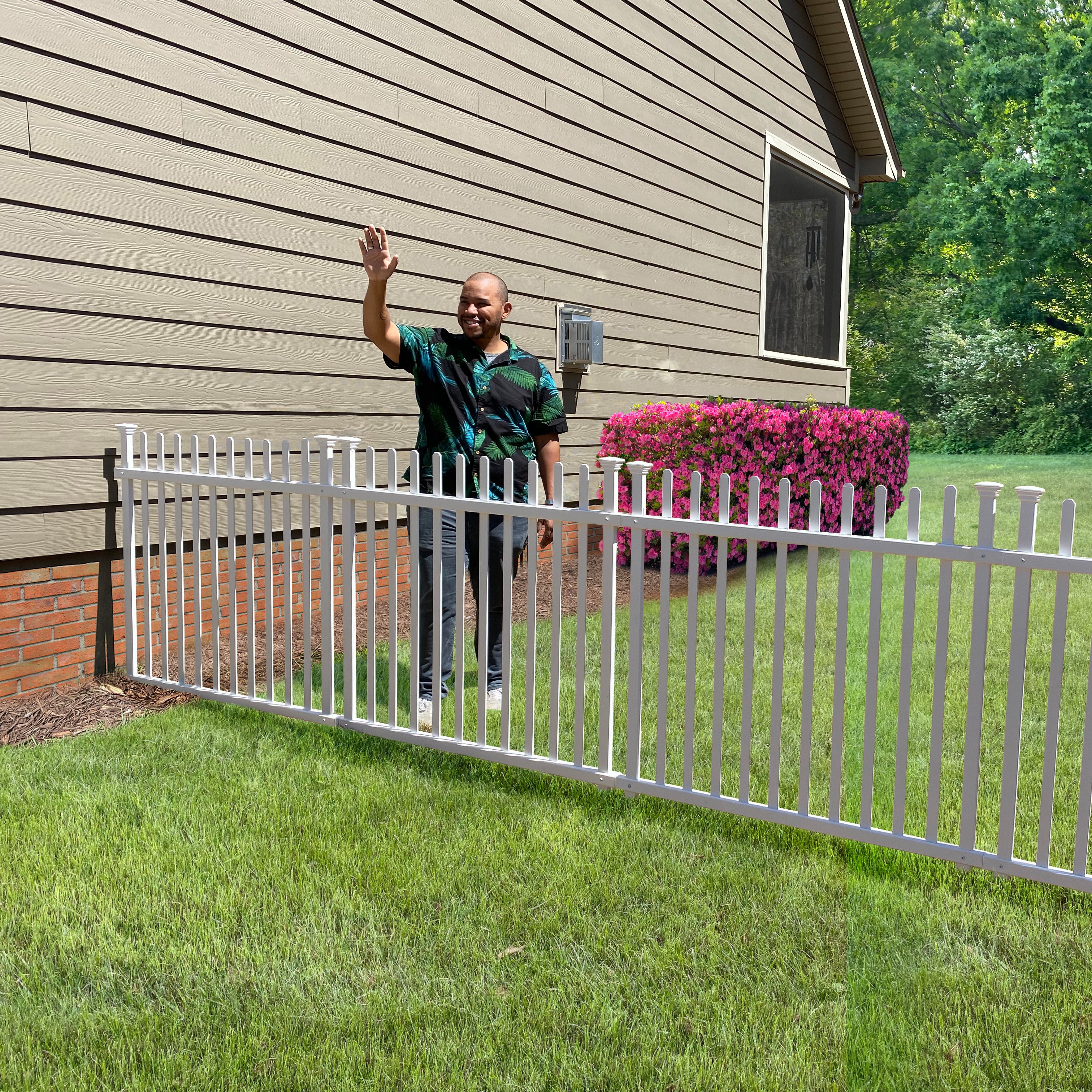 Burbank 3.5-ft White Vinyl Flat-top Picket Fence Panels