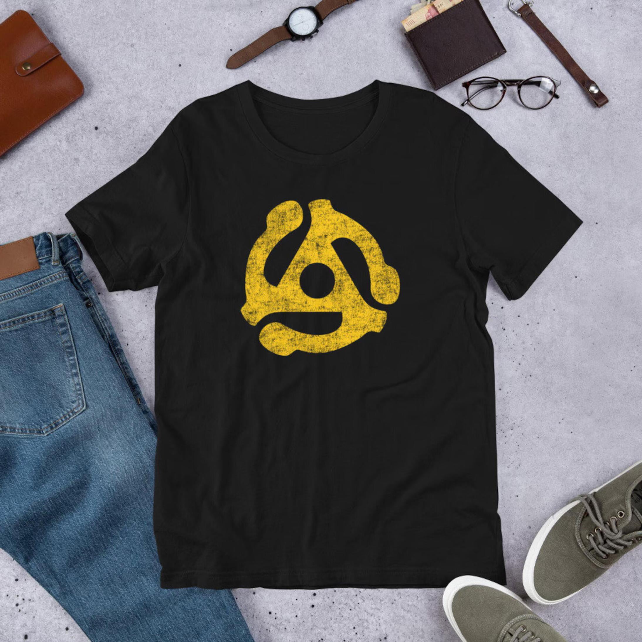 45 RPM Spindle Adapter Vintage Vinyl Records Collector Shirt Unisex ...