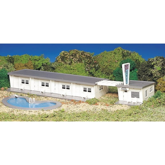 Bachmann - Motel W/Swimming Pool - Plasticville U.S.A. -- Kit - HO