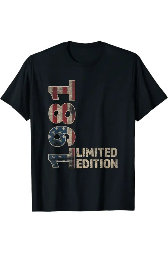 45th Birthday Gift men Vintage born 1981 turning 45 Year Old T-Shirt