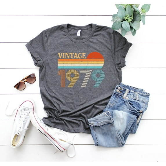 46Th Birthday Shirt Vintage 1979 Tee 46 Birthday Gift For Women, Forty Six Birthday Gift For Men Forty-Sixth Birthday Best Friend Bday Woman