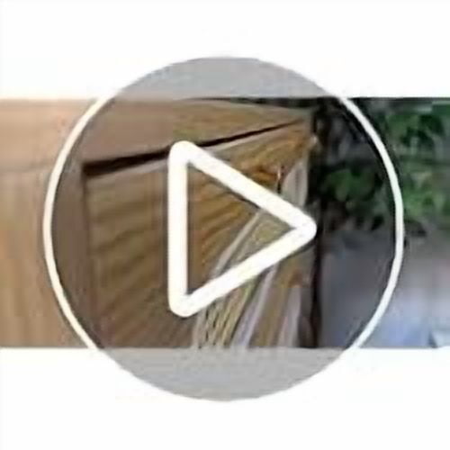 47" Tall Natural Rattan 5 Drawer Dresser, Boho Dresser Chest of Drawers with Golden Handles, Wood Dresser Storage Cabinet for Hallway, Entryway, Hold up to 300lbs, Oak