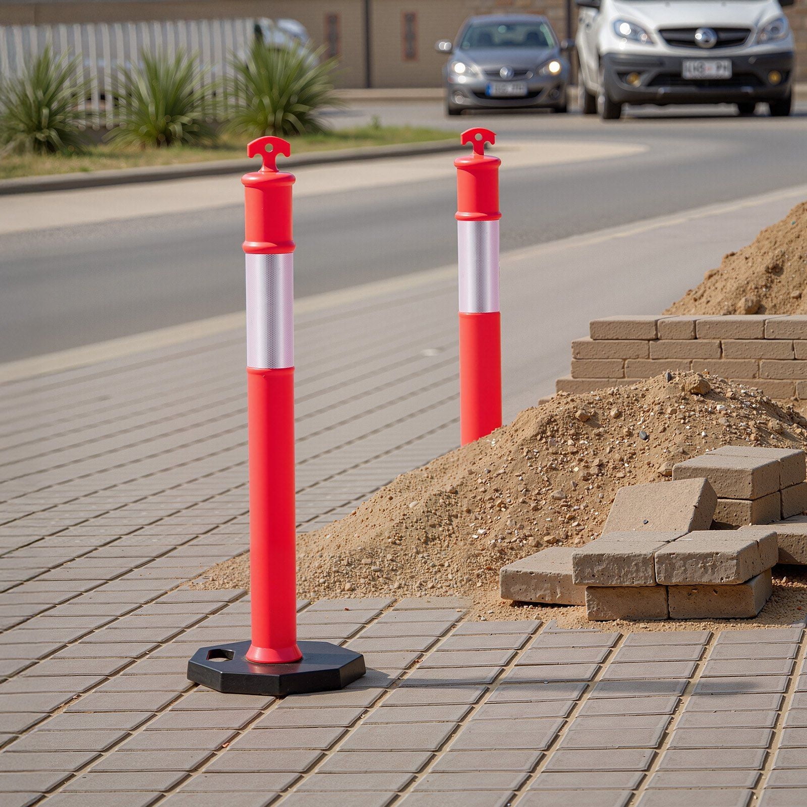 Weighted Posts 48-Inch Delineator Posts, 3-Pack with Weighted Base & Reflective Bands ...