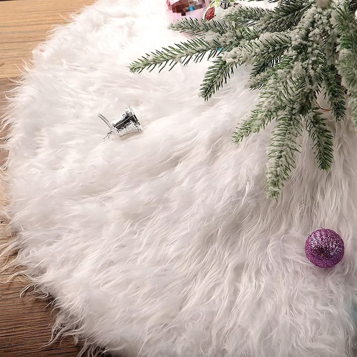 48 Inch Faux Fur Christmas Tree Skirt White Plush Skirt for Merry ...