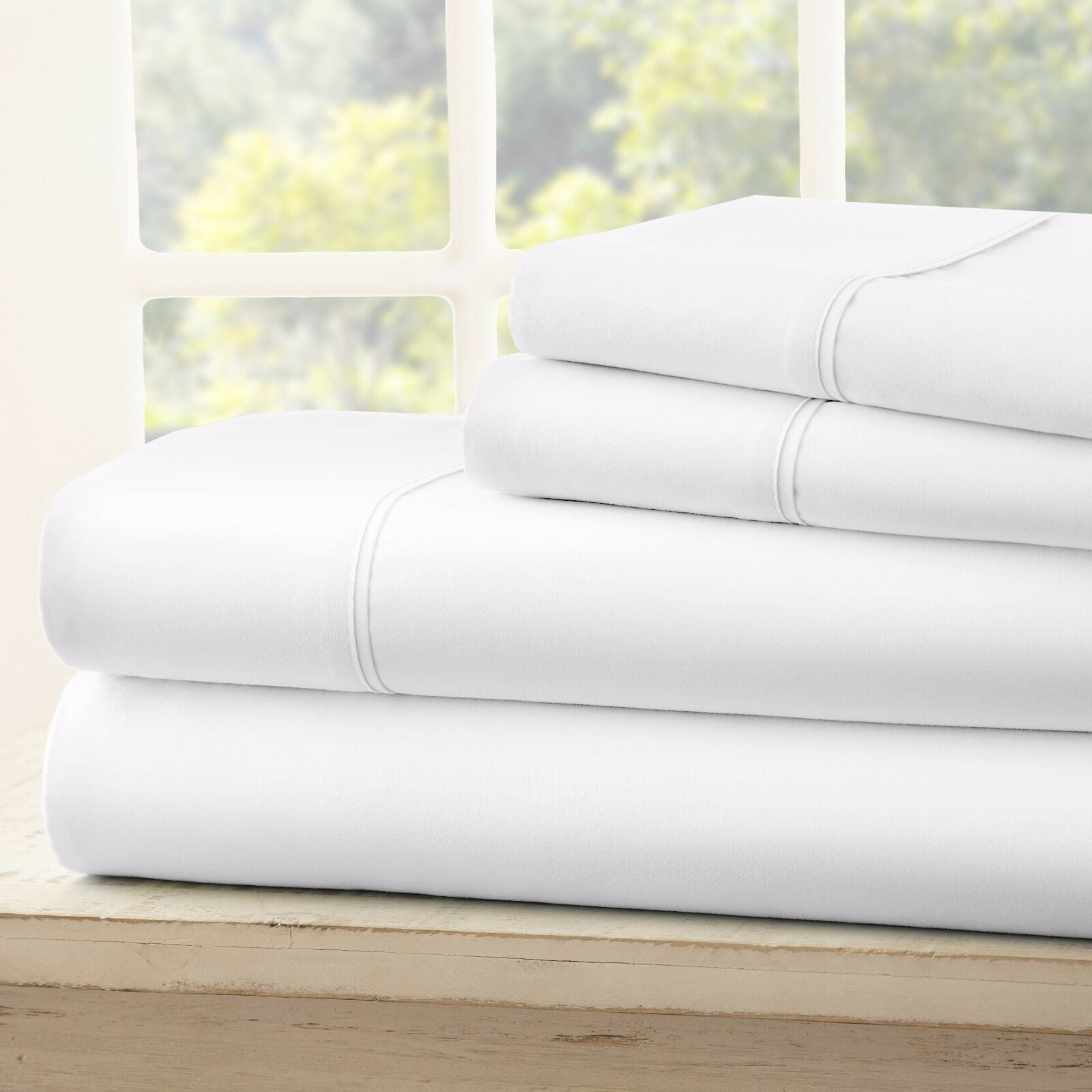 Queen White Wrinkle Resistant Microfiber Sheet Set