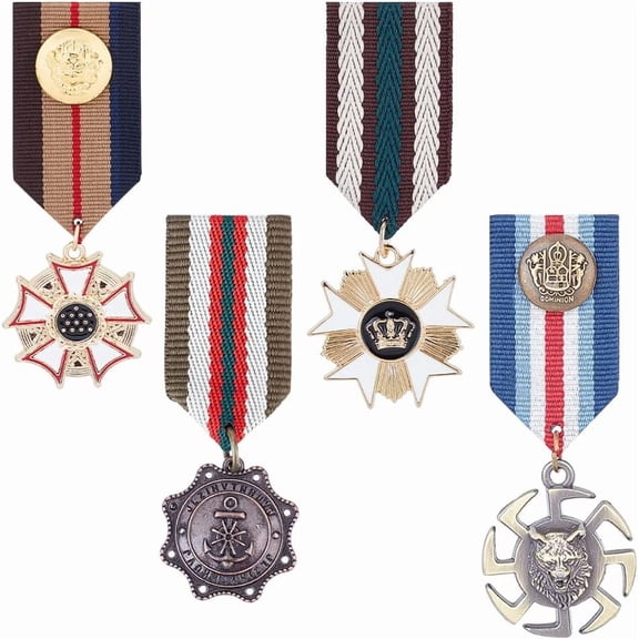 4Pcs Costume Military Badge Medal 4 Style Alloy Medal Brooch Pin Military Hero Combat Medals Brooch Navy Military Badge Patriot Brooch Pin Stripe