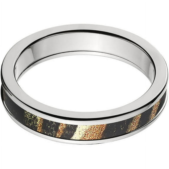 4mm Half-Round Titanium Ring with a Mossy Oak Shadow grass Camo Inlay