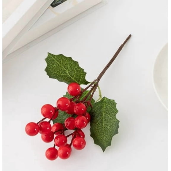 4pcs Artificial Christmas Berries Holly Berry Clusters for Wreaths Trees Garlands