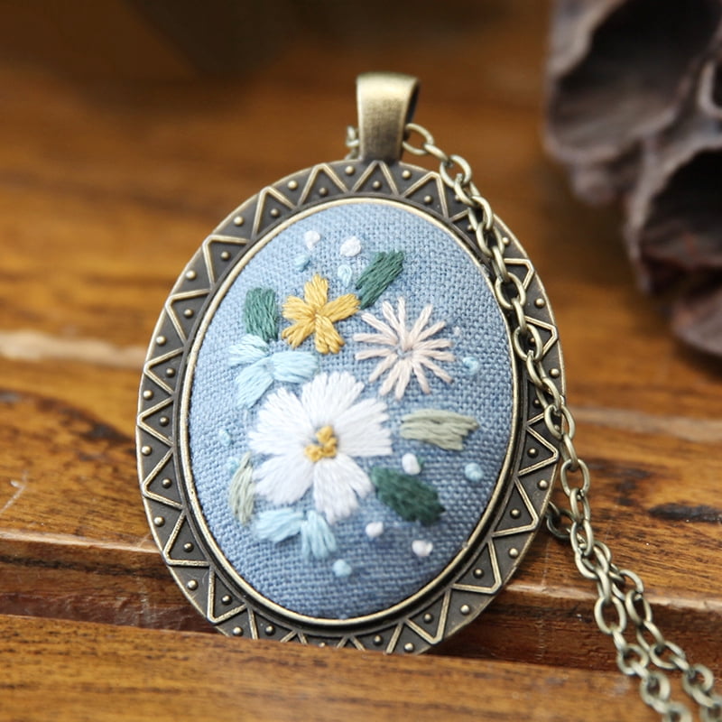 4sets Embroidery Flower Necklace Making Kit Including Alloy Cable Chains & Cabochon Settings Needle Pin Thread Plastic Embroidery Hoops Light Sky Blue 460mm