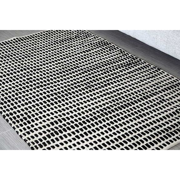 4x6' Rug for Living Room - Natural White & Black Checkered Indoor Non-Slip Eco-friendly 100% Cotton Chindi Area Rug (48 X 72")