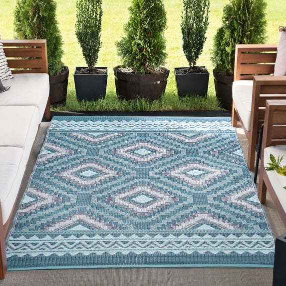 4x6 Reversible Aqua and Cream Polypropylene Outdoor Geometric Area Rug