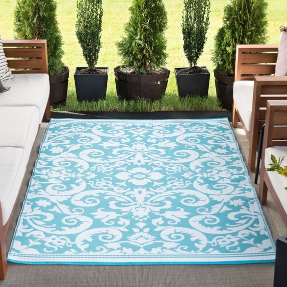 4x6 Reversible Aqua and White Polypropylene Outdoor Scroll Area Rug