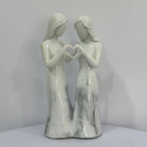 5.31in Resin Two Sisters Heart Figurine Tabletop Home Decoration, Friendship Women Sculpture for Living Room Shelf Desk Decor