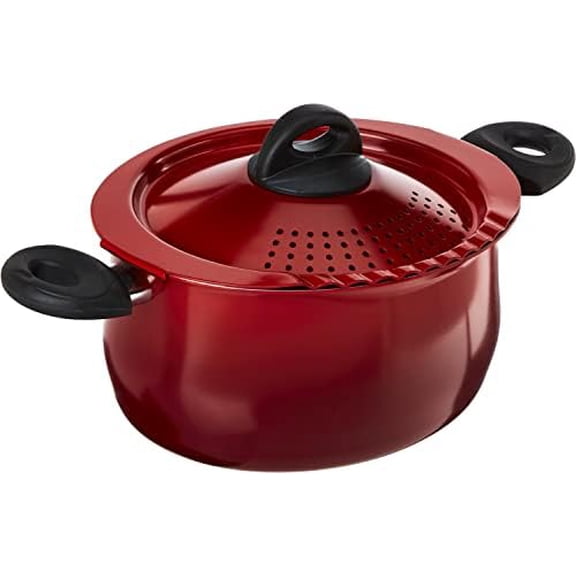 5.5 Quart Pasta Pot with Strainer Lid, Red – Elongated Oval Pot for Longer Spaghetti, Lasagna, Penne & Farfalle Noodles, Heat Resistant Handles & Nonstick Interior, Large Pot for Cooking