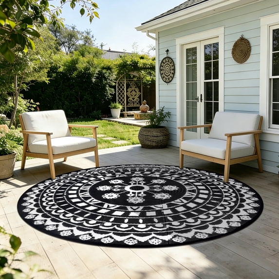 5*5ft Round Outdoor Rug Circle Outside Area Rug Boho Reversible Patio Rug Plactic Straw Rug for Patios,Deck,Picnic,Beach,Trailer,Camping,Black&White