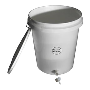 5 GALLON 1/4" HOSE BARB GRAVITY WATER SUPPLY KIT FOR RABBIT NIPPLE DRINKERS