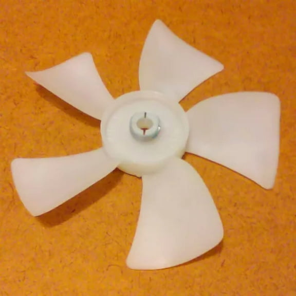5 Inch Diameter Plastic Fan Blade/Propeller. 3/16 Inch Bore. Cw Rotation.