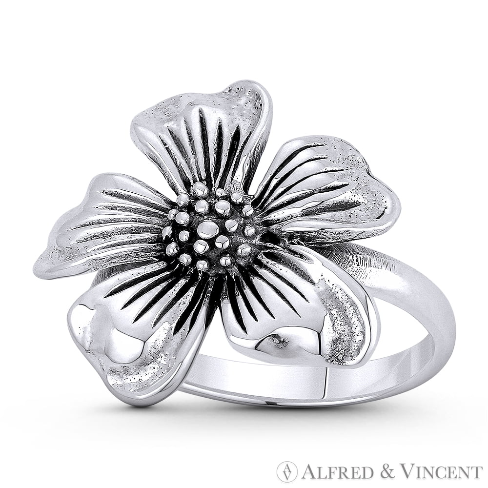 Right hand statement clearance ring