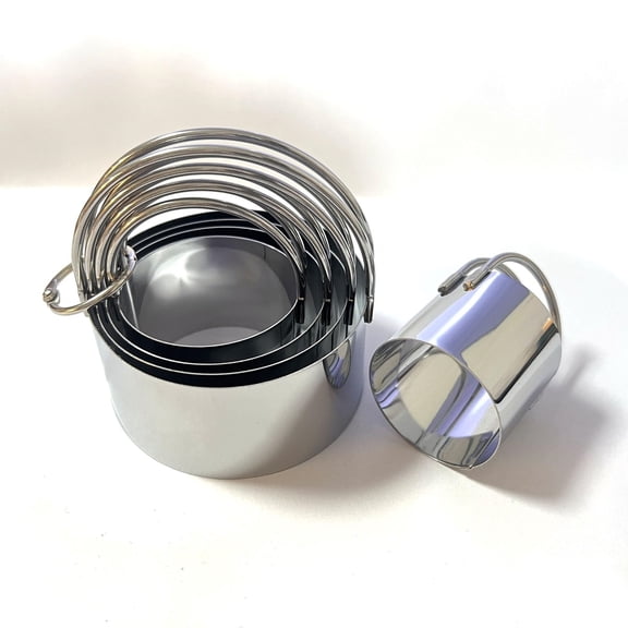 5-Piece Round Cookie Cutters Set with Handles,Stainless Steel Baking Tools for Biscuit/Sandwich/Cake/Bow Shapes - Precise Cutters for Cookies,Dumplings,Scones & Donut Decorations