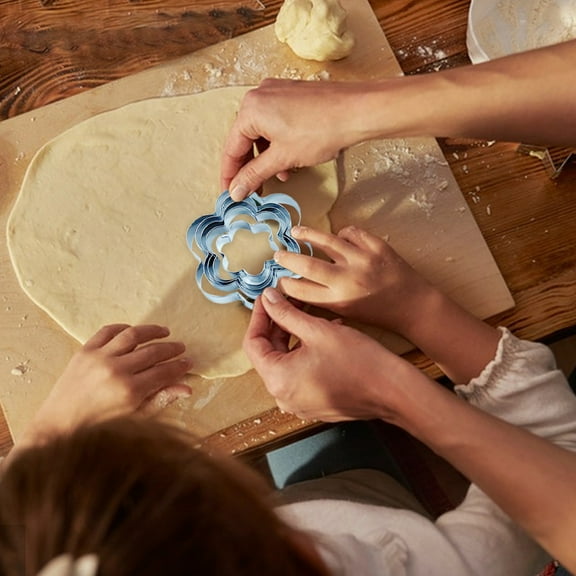 5-Piece Stainless Steel Cookie Molds Set - DIY Baking Tools for Cookies, Cakes, Pies - 7.5x7.5x3cm, Silver, Home Kitchen Use