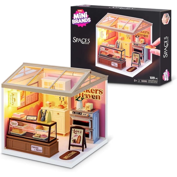 5 Surprise Spaces Collection Bakers Haven Playset
