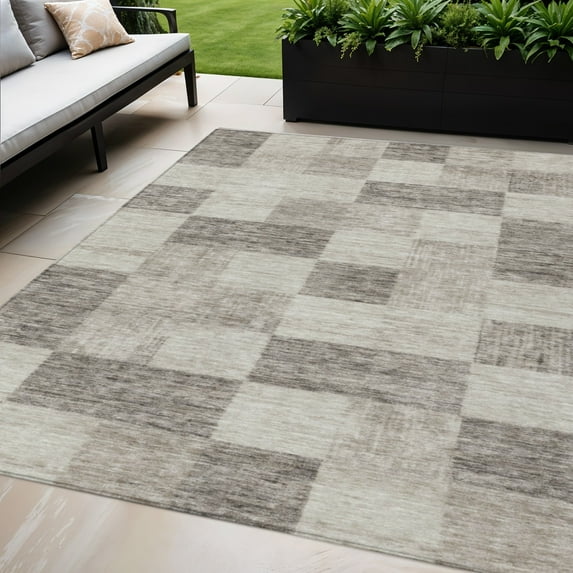 HomeRoots 604846 5 x 8 ft. Beige & Gray Geometric Washable Indoor & Outdoor Rectangle Area Rug