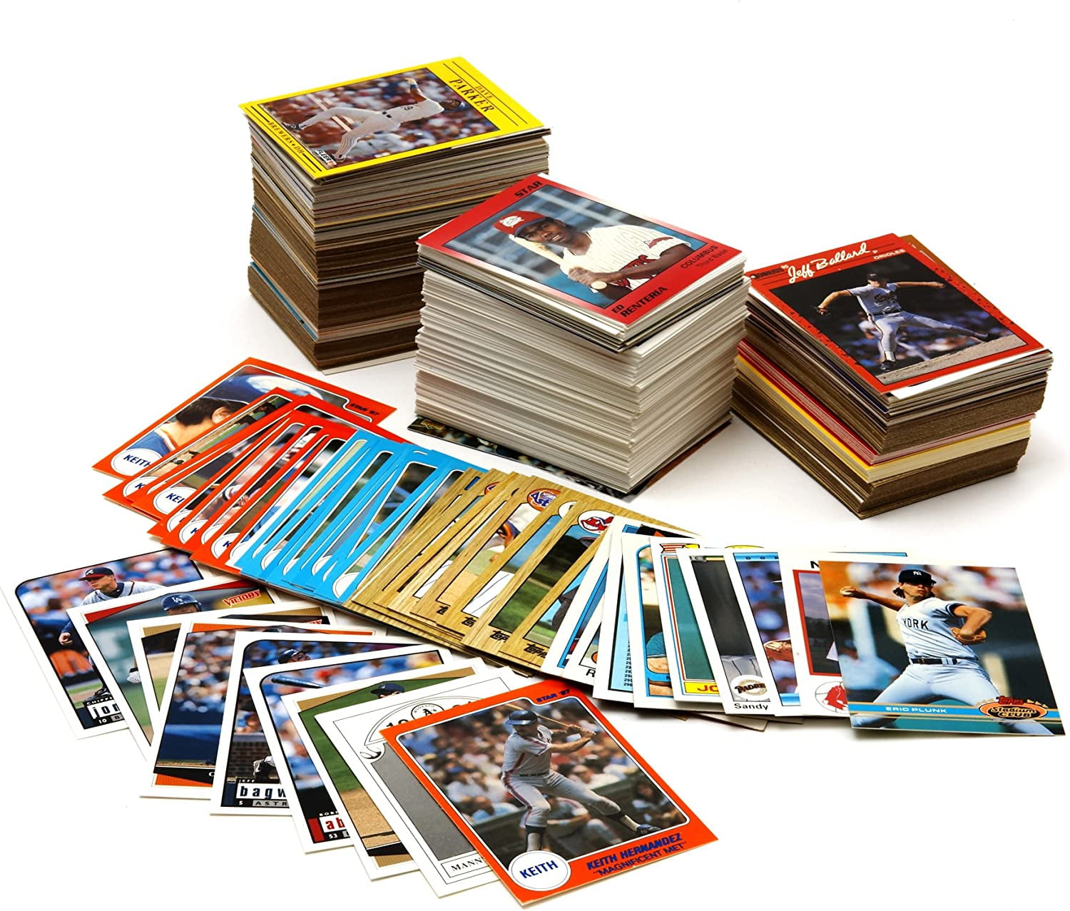 500 Baseball Trading Card Box with Cards from Brands like Topps, Fleer, & Upper Deck