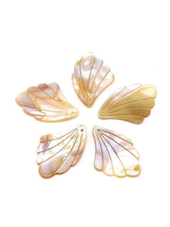 50pcs Freshwater Shell Pendants Feather Light Goldenrod Yellow 31~37x22~25x2~2.5mm Hole: 1~2mm